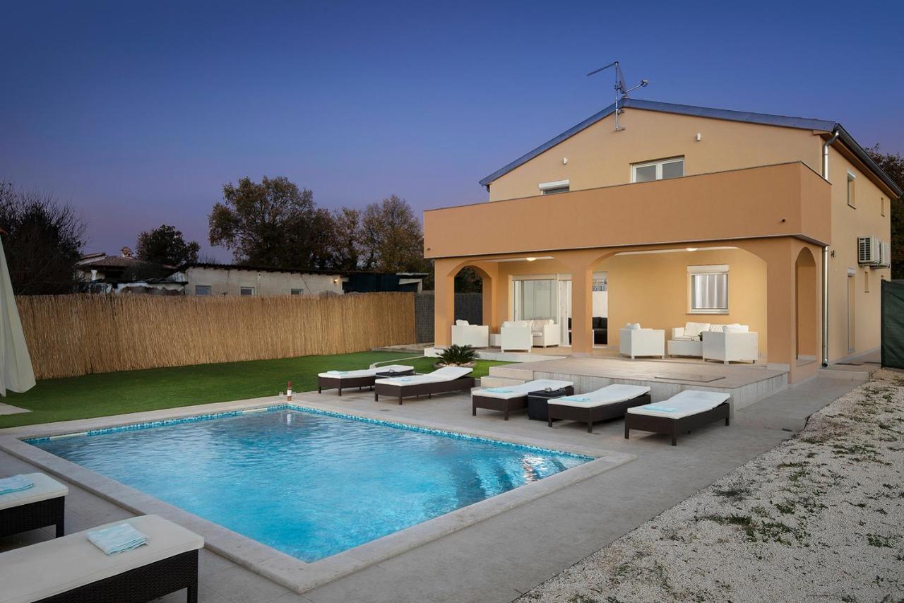 Villa Suhalj Μεντουλίν Εξωτερικό φωτογραφία